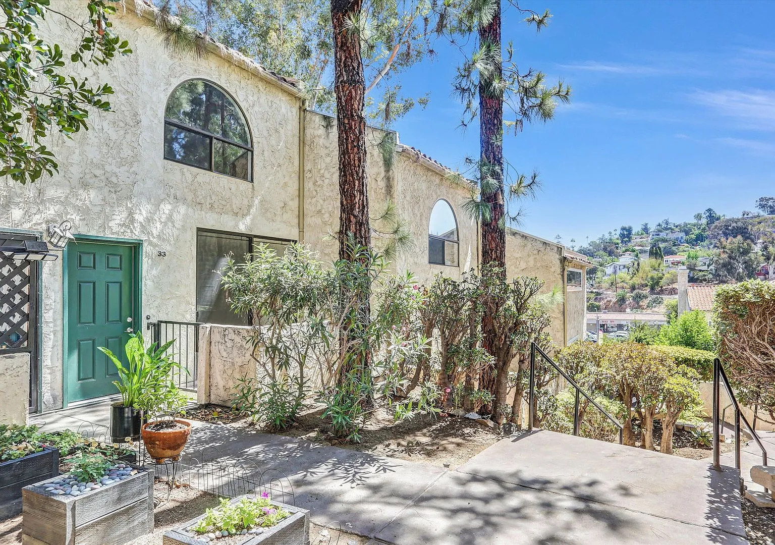 Move In Special! Beautiful 2 BD, 2 BA Condo in the Heart of La Mesa! — Photo 1
