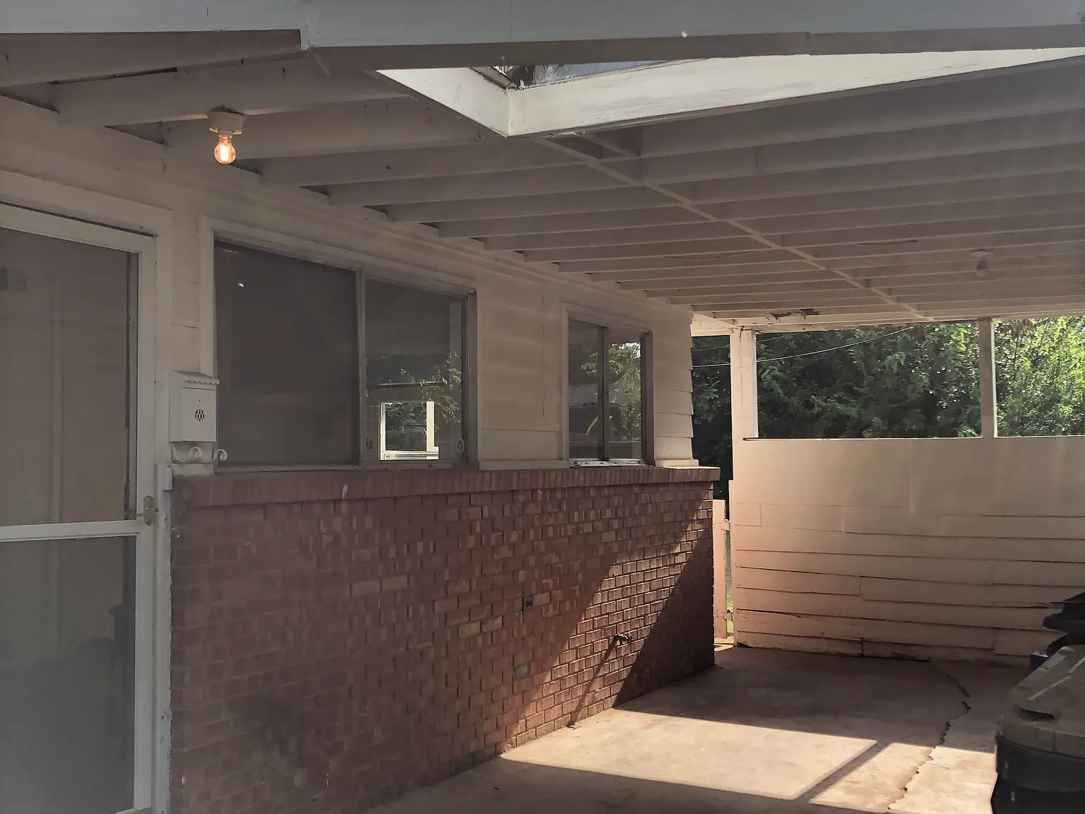 9709 Greystone Ave — Photo 2