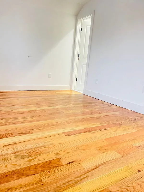 3 bed, 2.0 bath, 3000 sqft, $3,700 — Photo 4