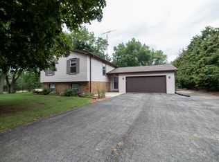 2567 Century Dr, Winnebago, IL 61088