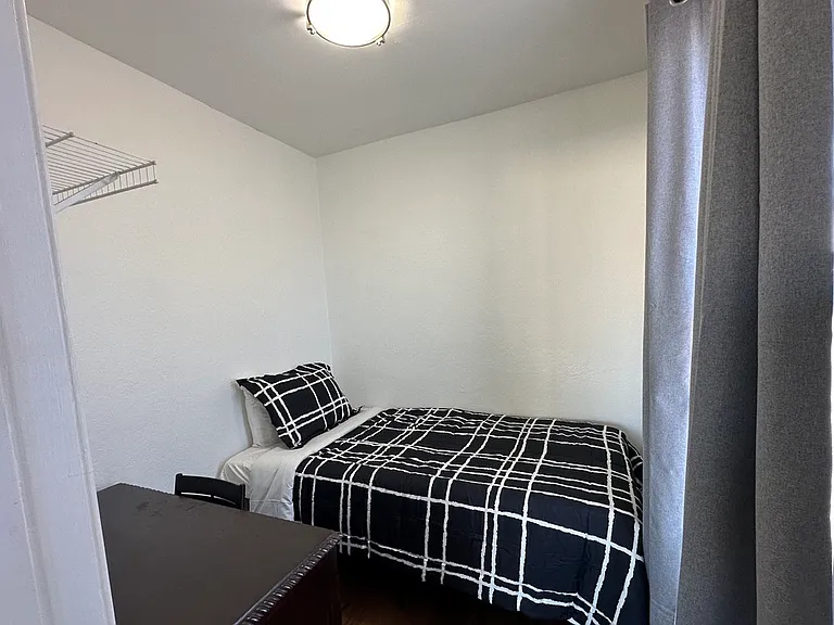 1316 Franklin St #3 — Photo 7