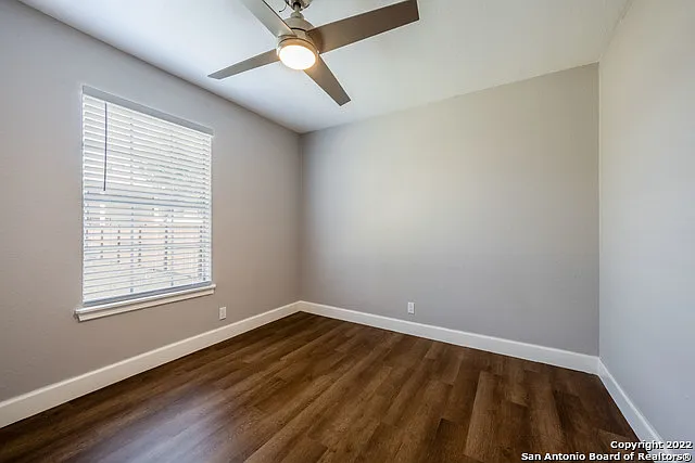 810 E Euclid Ave — Photo 20