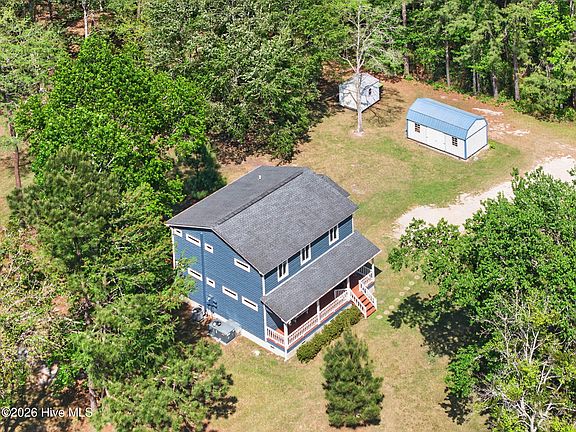 5th image of 6928 Bayfield Lane NW
