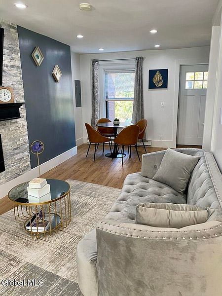 5th image of 36 Westerlo Street # 9