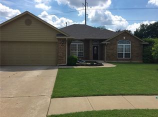 1007 Renita Way, Moore, OK 73160