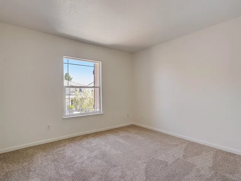 2951 Ottumwa Dr — Photo 10
