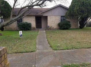 727 Rough Bark Dr, Dallas, TX 75217