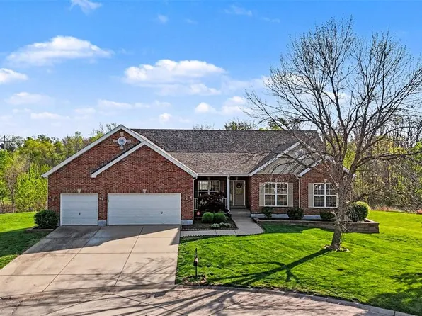 2279 Haverford Dr, Shiloh, IL 62221