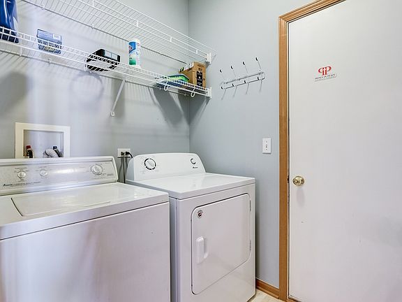 2nd image of 639 Rembrandt Dr