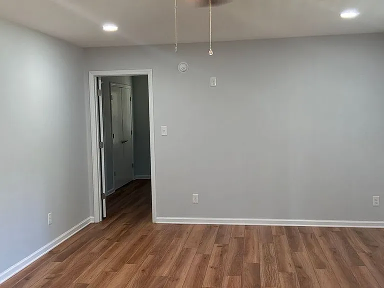 1500 S New Hope Rd — Photo 15