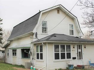 810 Hoch Ave, Adrian, MI 49221