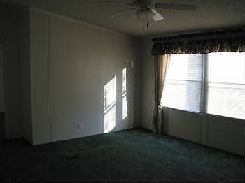 1st image of 118 Side Saddle Dr