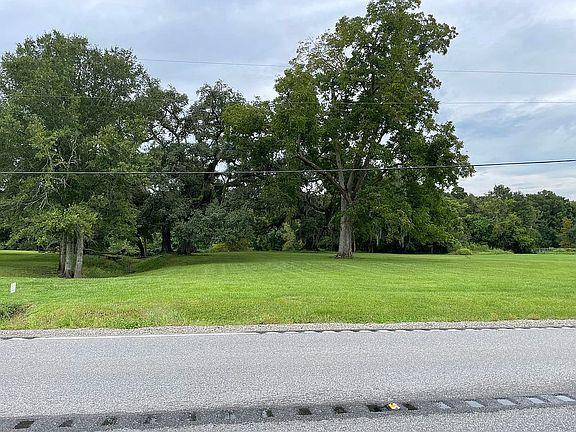 3rd image of 5201 Main Hwy