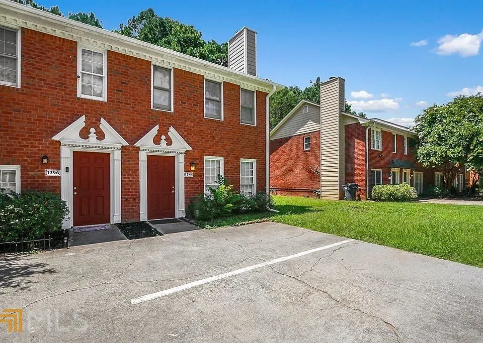 1296 Sweet Pine Dr