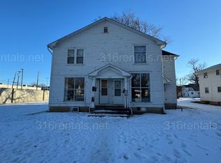 121 W 2nd St #5, Newton, KS 67114