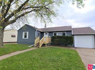 1725 E 1st St, Fremont, NE 68025