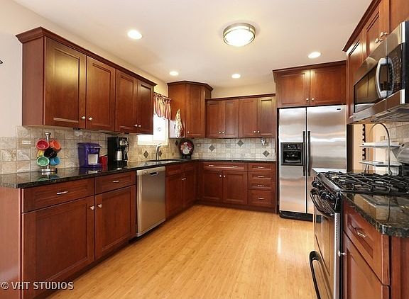 4th image of 2313 Crabtree Ave