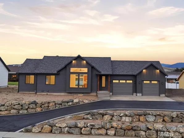 832 S 1100 E, Preston, ID 83263