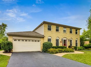 930 S Stonehedge Ln, Palatine, IL