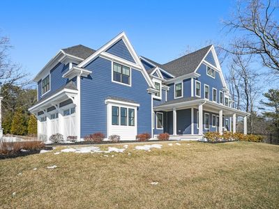 3 Graystone Ln, Natick, MA, 01760