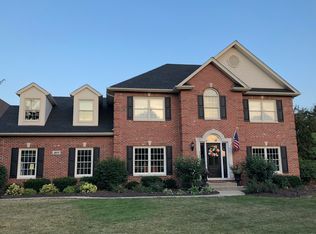 300 Ash Grove Ln, Oswego, IL 60543