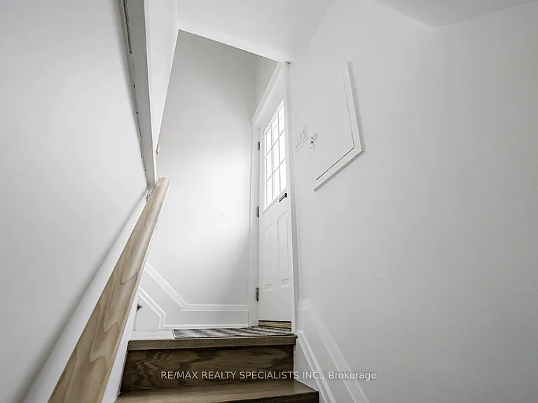 12 Deeth Dr #BASEMENT — Photo 4