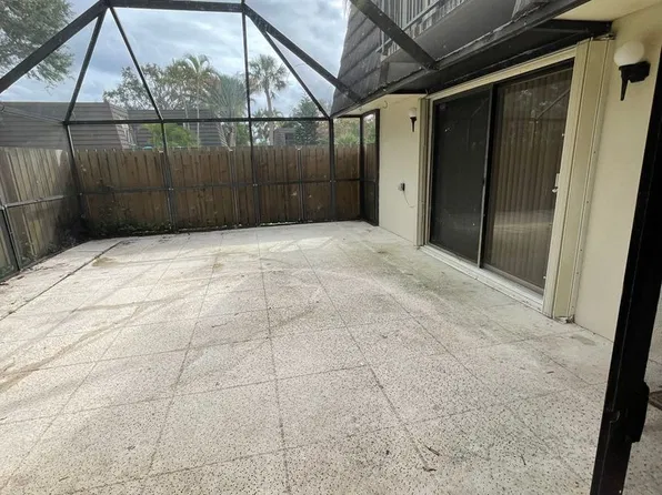 6902 69th Way, West Palm Beach, FL 33407