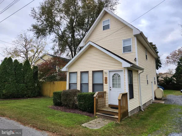 210 1st St, Bridgeville, DE 19933