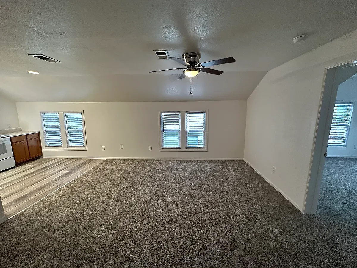 3 bed, 1530 sqft, $1,400 — Photo 3