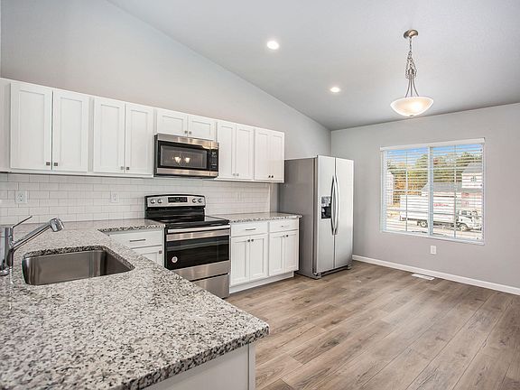 5th image of 5120 Lake Pines Ct