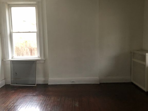 5th image of 3610 Wabash Ave