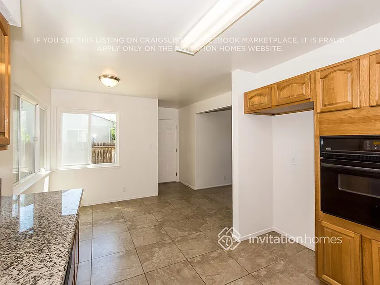 4553 Goya Pkwy — Photo 10
