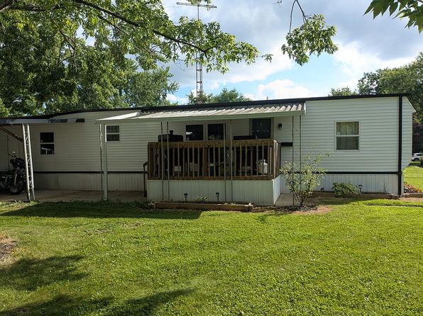 3358 Roberta Ln