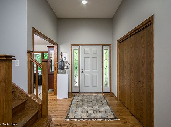 4th image of 20706 Garfield Ave