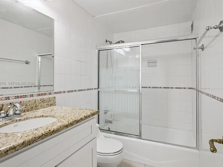 3505 S Ocean Dr #420 — Photo 9