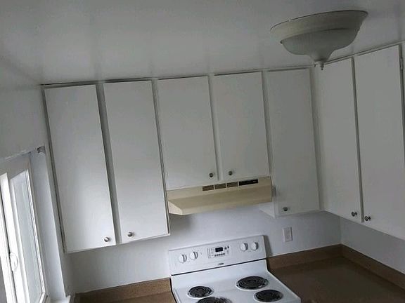2nd image of 4721 Marconi Ave APT 28
