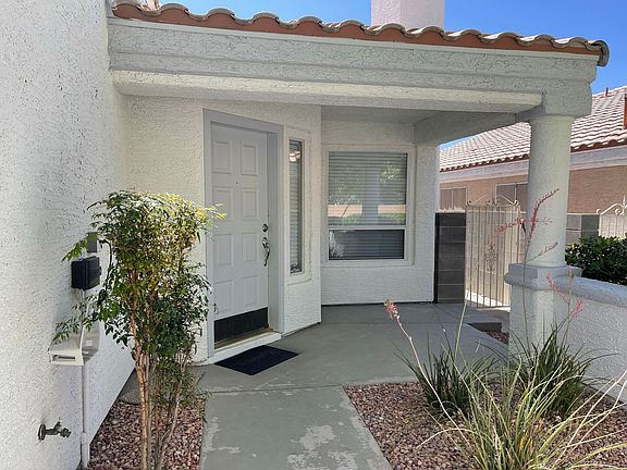 3rd image of 3229 Indian Moon Dr