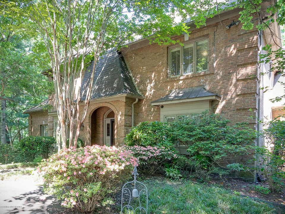 1st image of 1654 Stonehedge Dr