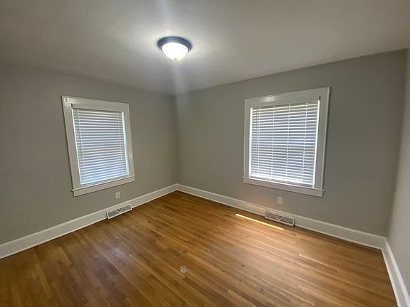 4th image of 431 Carolina St