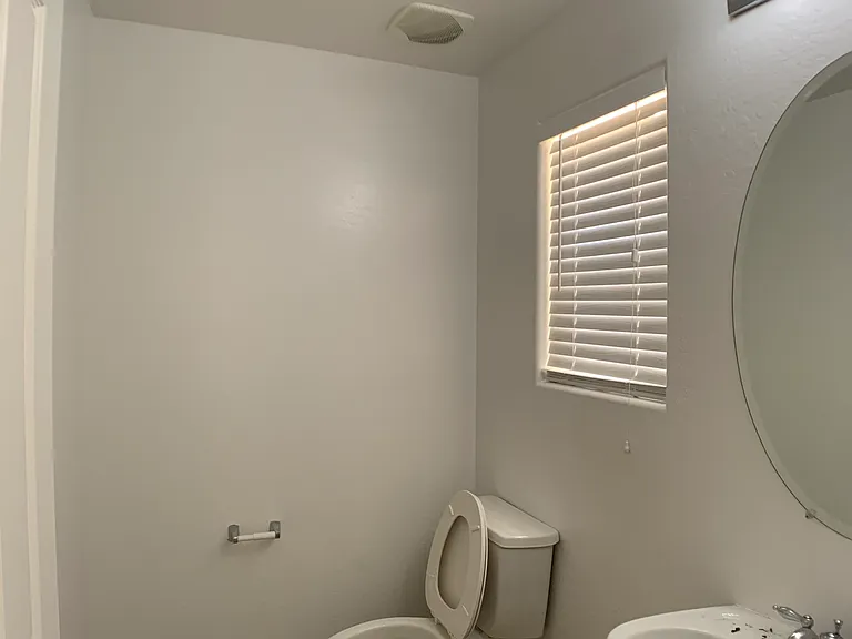 2841 E Bart St — Photo 12
