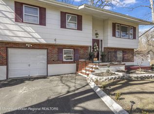 57 Raymond Ave, Toms River, NJ