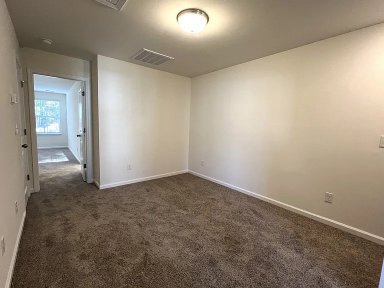 128 Arbor Trl — Photo 32