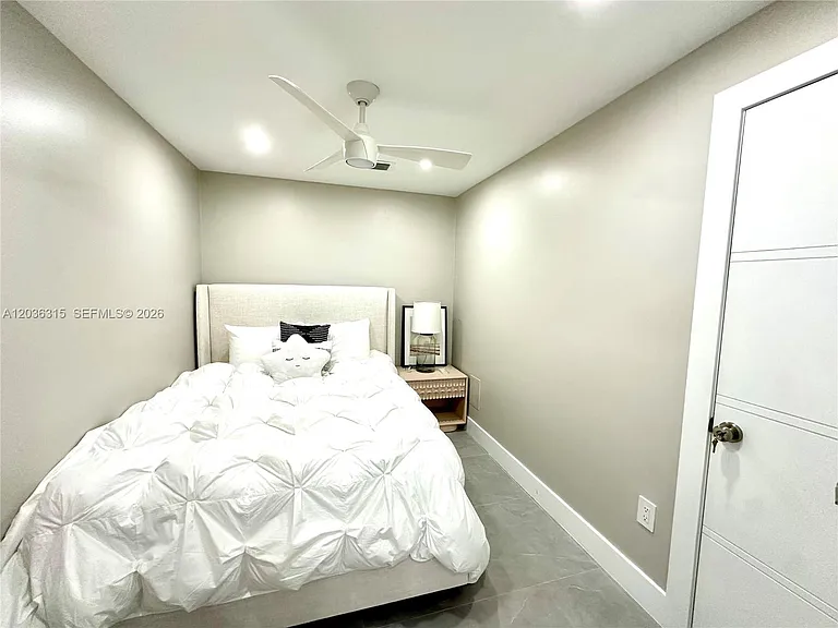 1980 S Ocean Dr #8D — Photo 20