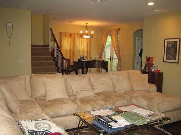 4th image of 14721 Soprano Ln