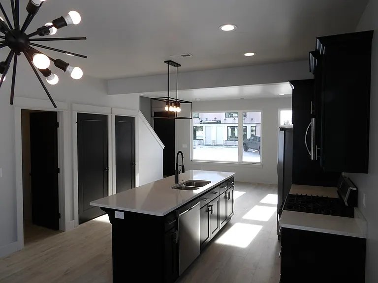 1350 Woodside Blvd #A — Photo 10