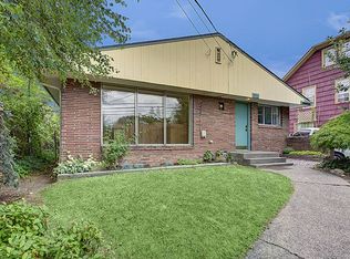 8004 Burke Ave N, Seattle, WA 98103