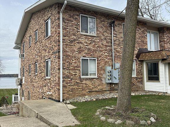 2nd image of 11038 Portage Rd APT 6