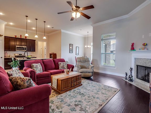 3rd image of 3002 Sea Oats Dr
