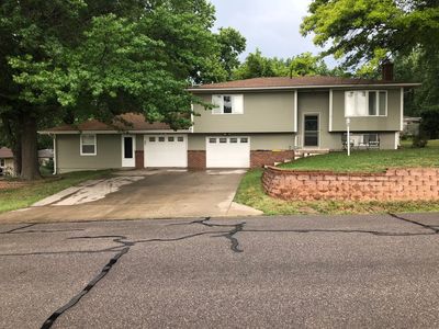 6 Sharps Ct, Eudora, KS, 66025