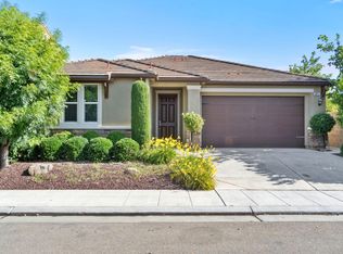 3877 Bellaire Ave, Clovis, CA 93619